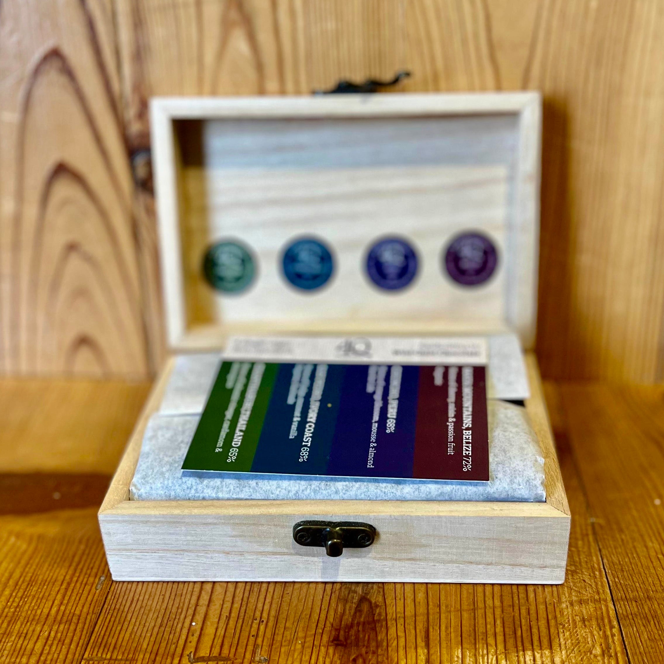 4Questions Single-Origin Tasting Squares Gift Box – Wild Child